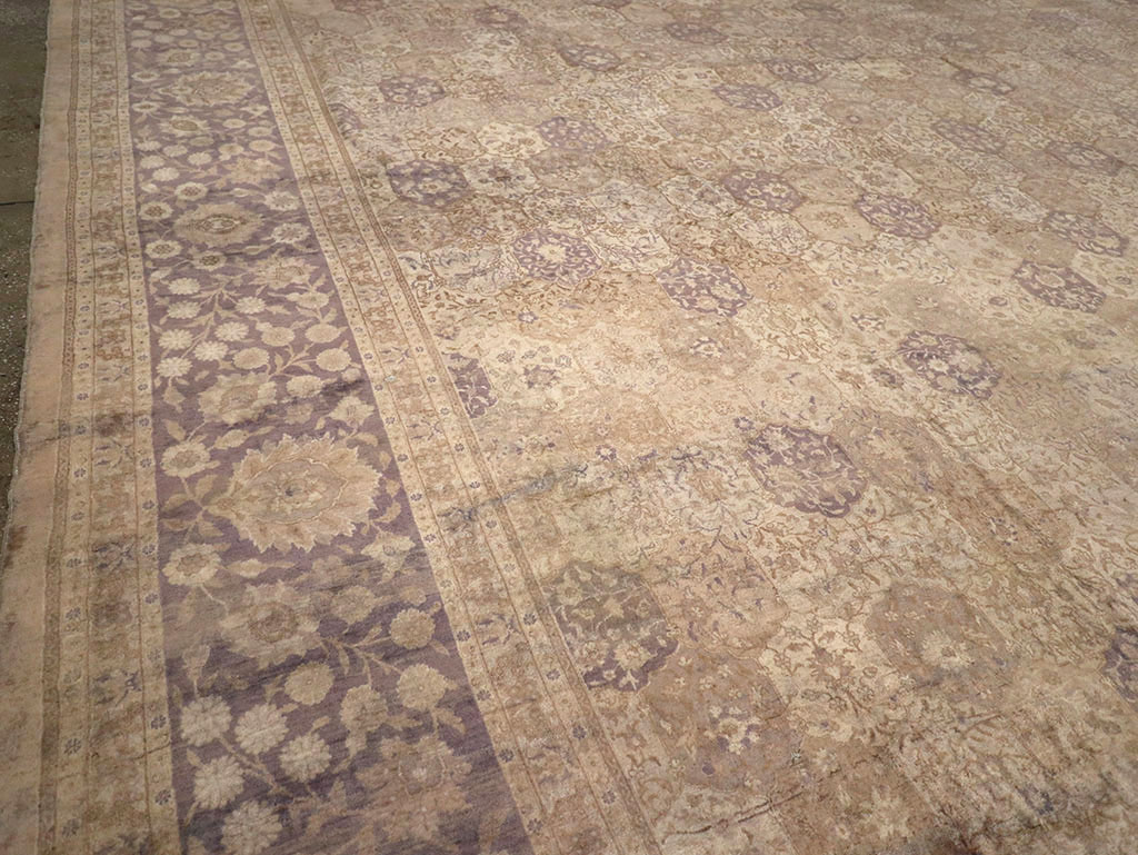 Vintage Turkish Sivas Oversize Carpet, No.17982 - Staging