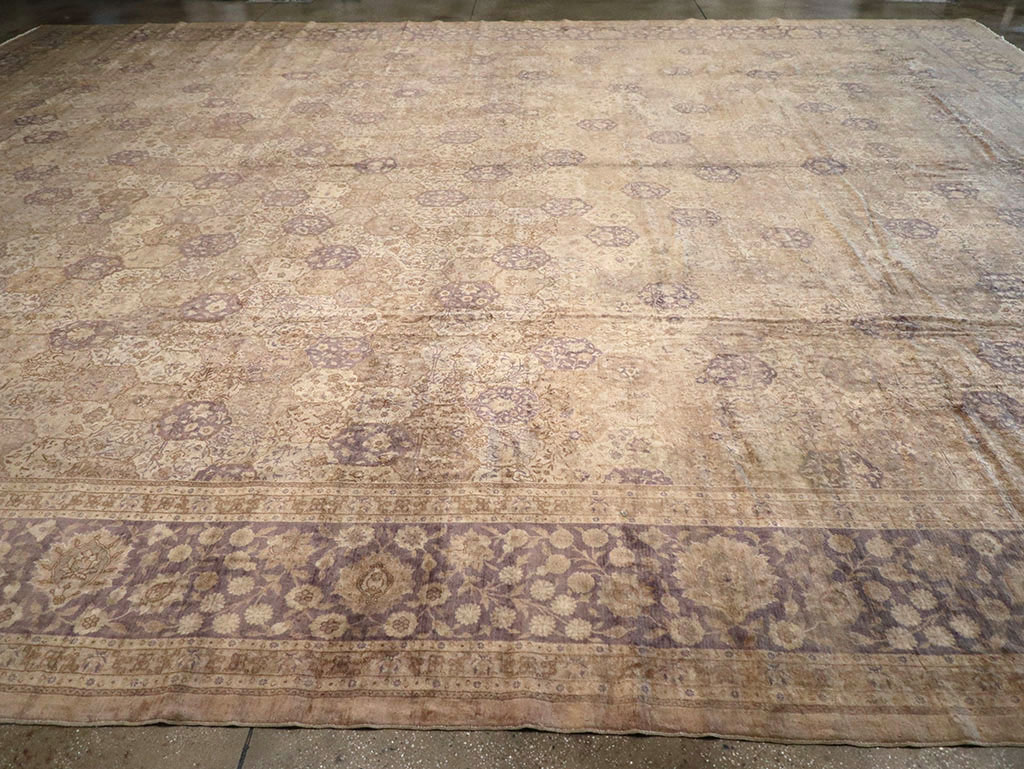 Vintage Turkish Sivas Oversize Carpet, No.17982 - Staging