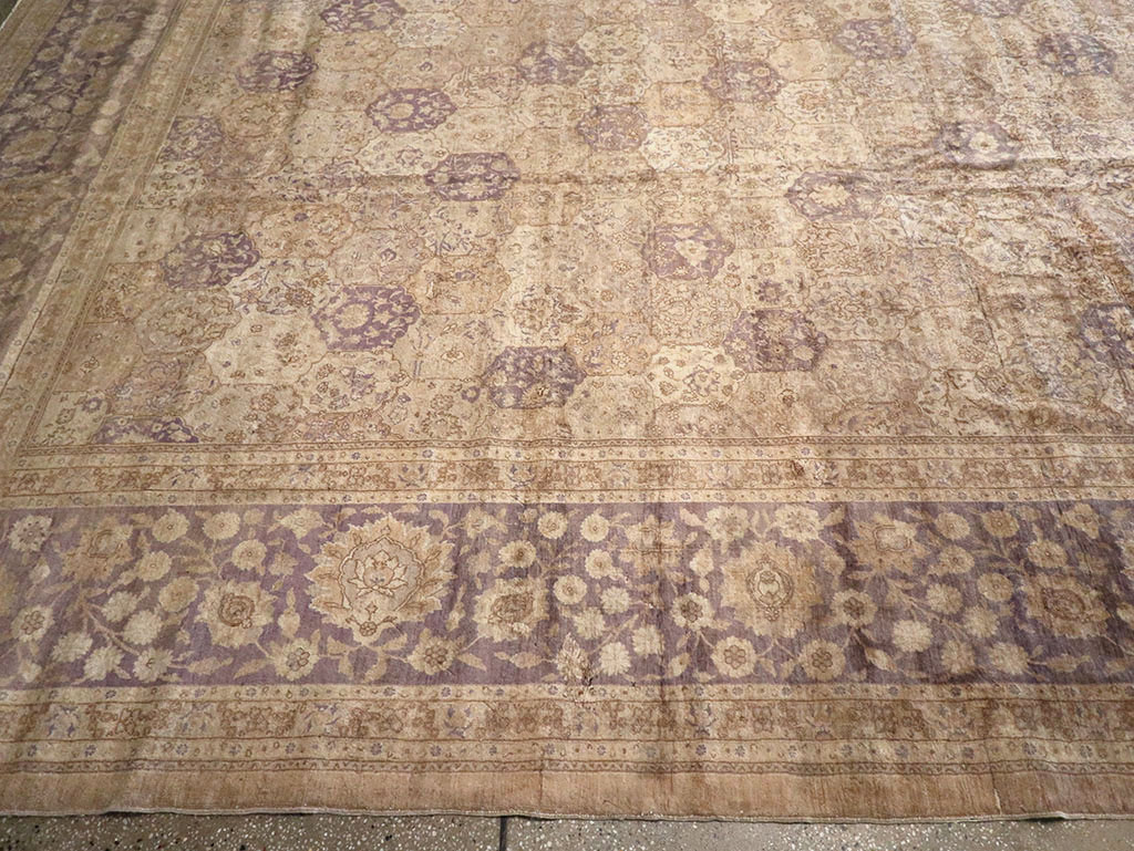 Vintage Turkish Sivas Oversize Carpet, No.17982 - Staging
