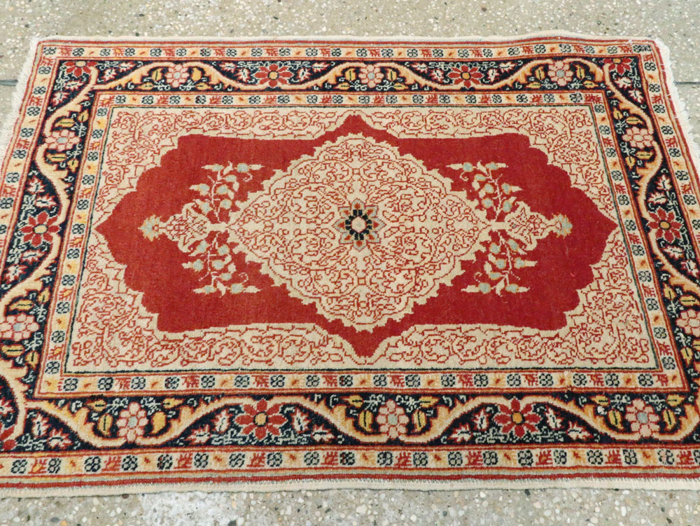 Antique Tabriz Hagi Jalili Rug, No.18020 - Staging