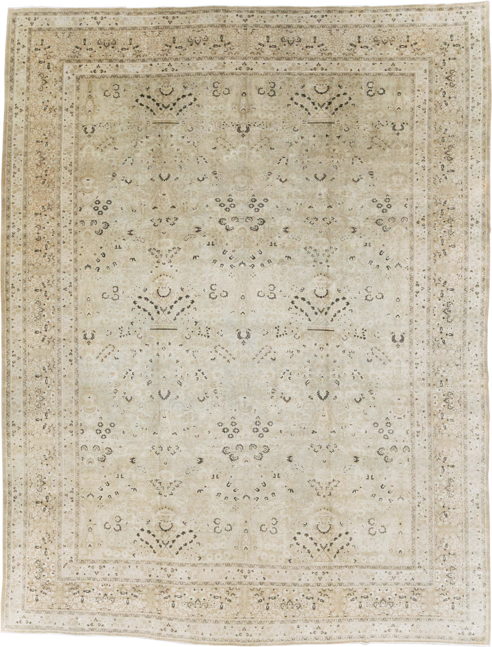 Antique Persian Mashad Carpet, No.18064 - Staging