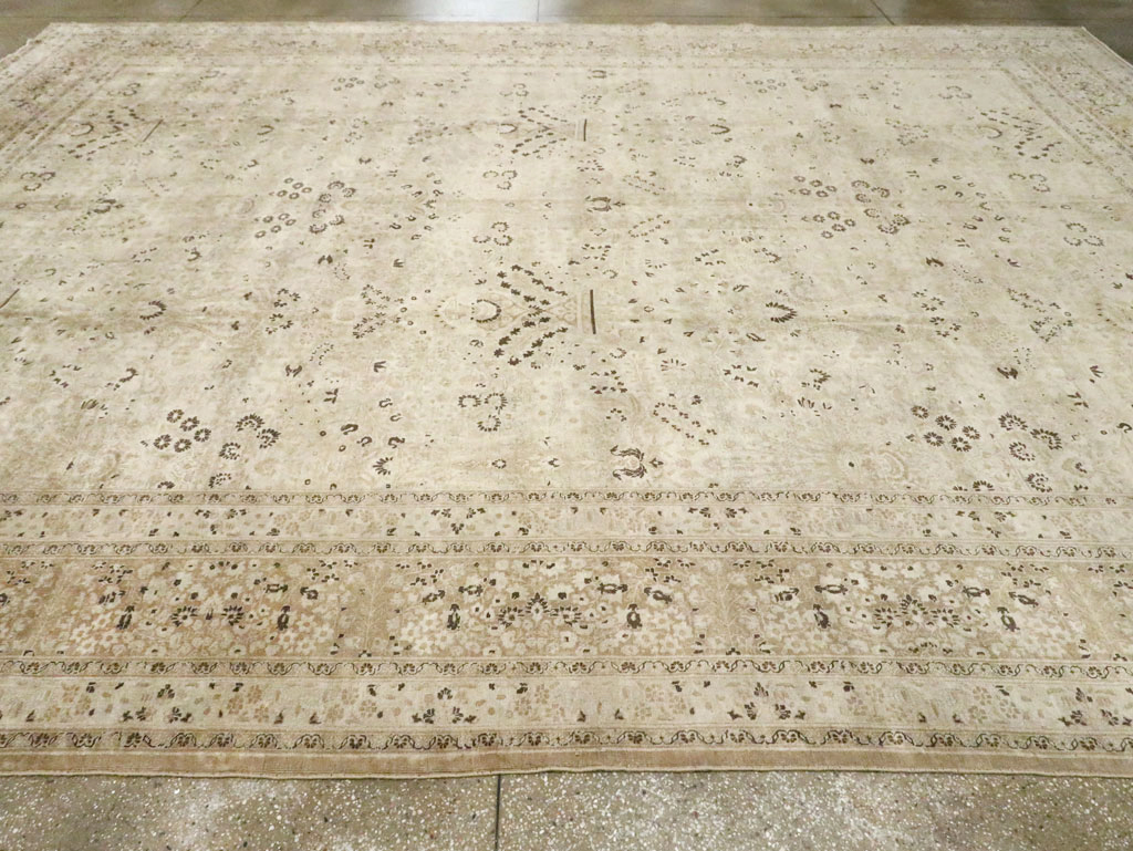 Antique Persian Mashad Carpet, No.18064 - Staging