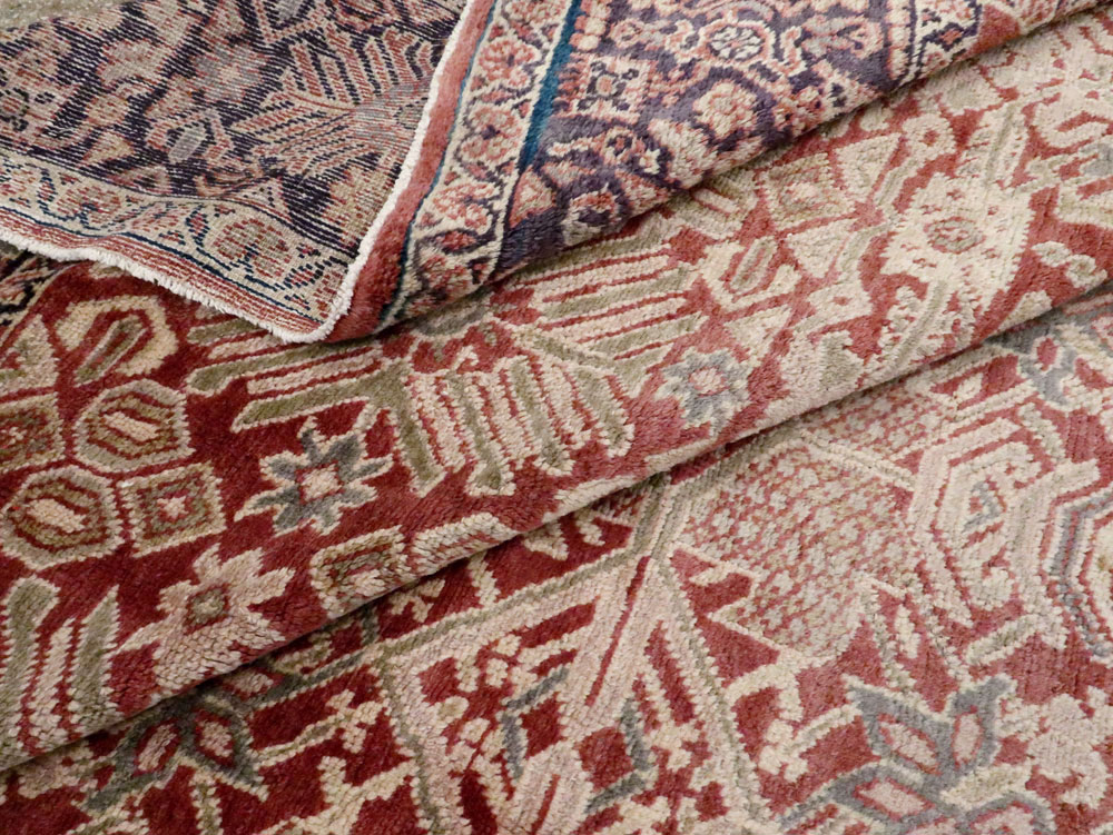 Antique Persian Mahal Carpet, No.18090 - Staging