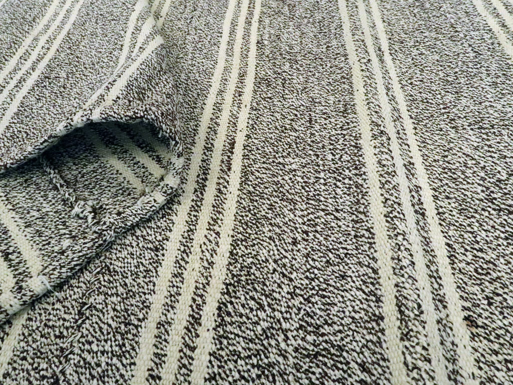 Vintage Turkish Flat-weave Kilim, No.18103 - Staging