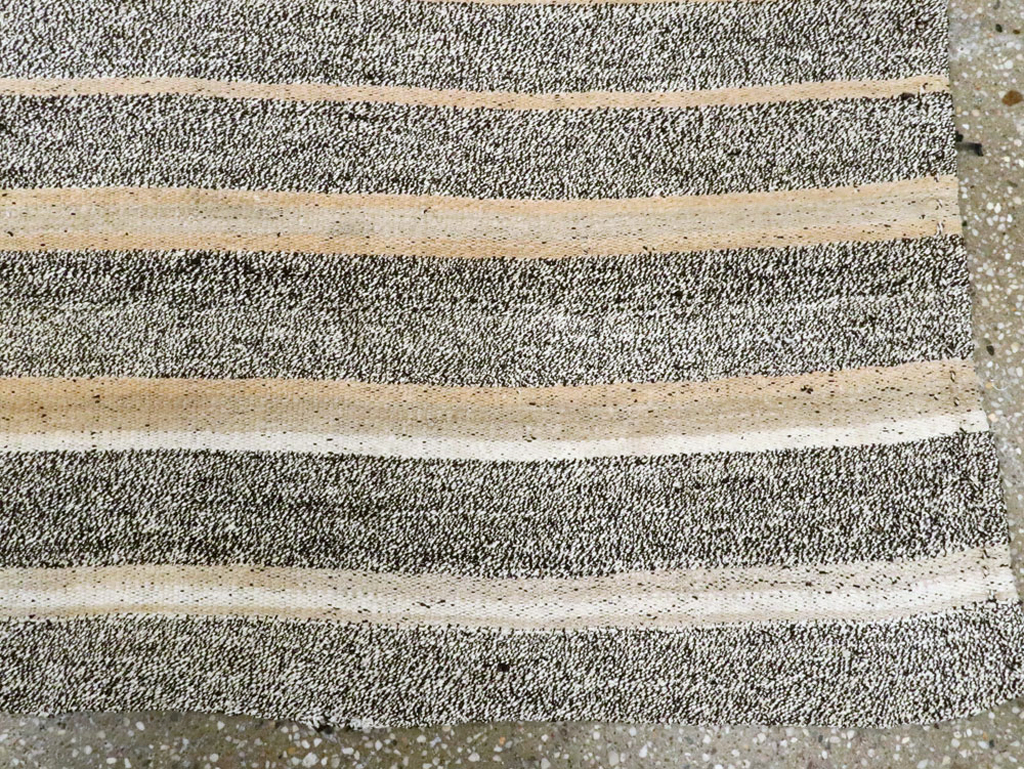 Vintage Turkish Flat-weave Kilim, No.18111 - Staging