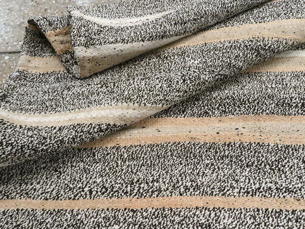 Vintage Turkish Flat-weave Kilim, No.18111 - Staging