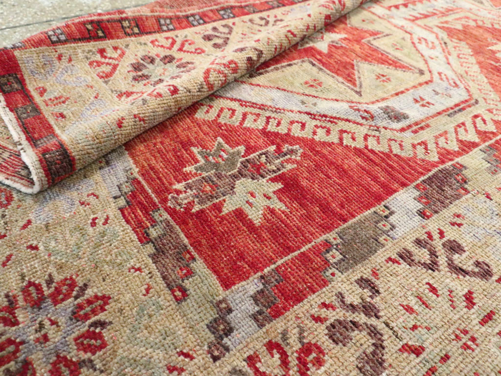 Vintage Turkish Oushak Rug, No.18121 - Staging