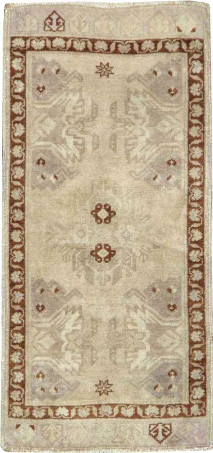 Antique Turkish Oushak Rug, No.18132 - Staging