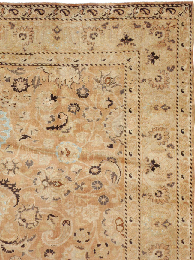 Antique Persian Mashad Carpet, No.18177 - Staging