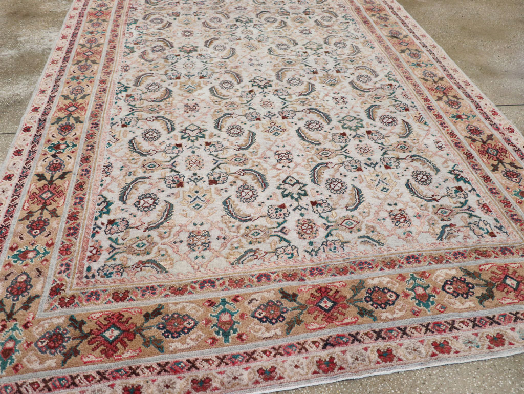 Vintage Persian Mahal Small Room Size Carpet, No.18221 - Staging