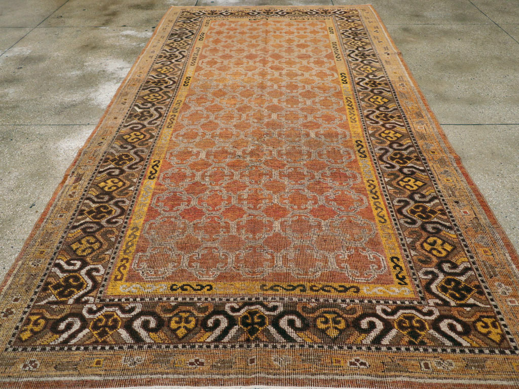 Vintage East Turkestan Khotan Carpet, No.18229 - Staging
