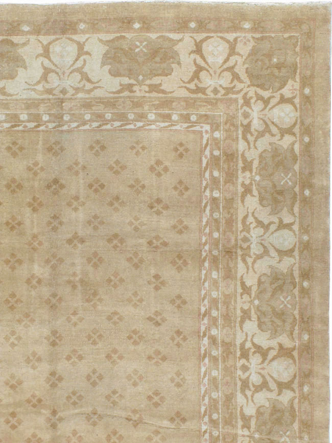 Antique Indian Agra Carpet, No.18259 - Staging