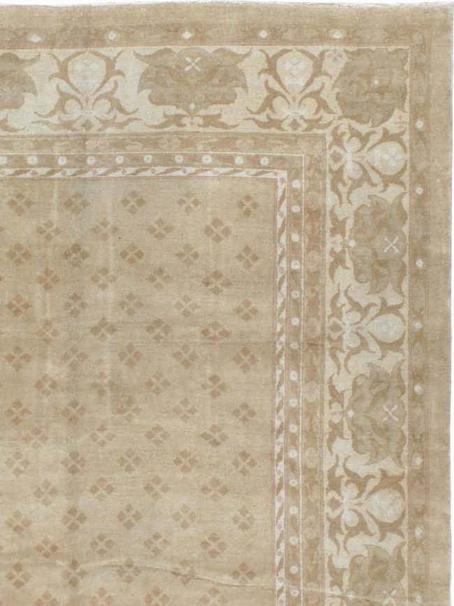 Antique Indian Agra Carpet, No.18259 - Staging