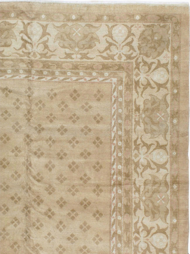 Antique Indian Agra Carpet, No.18259 - Staging