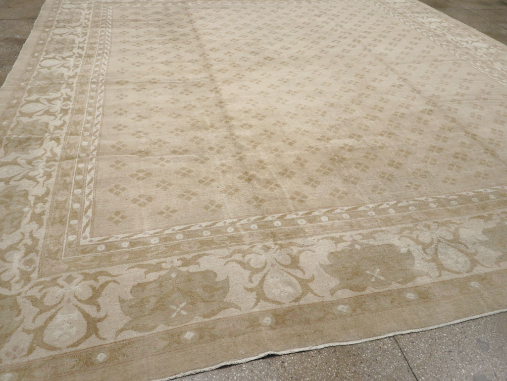 Antique Indian Agra Carpet, No.18259 - Staging