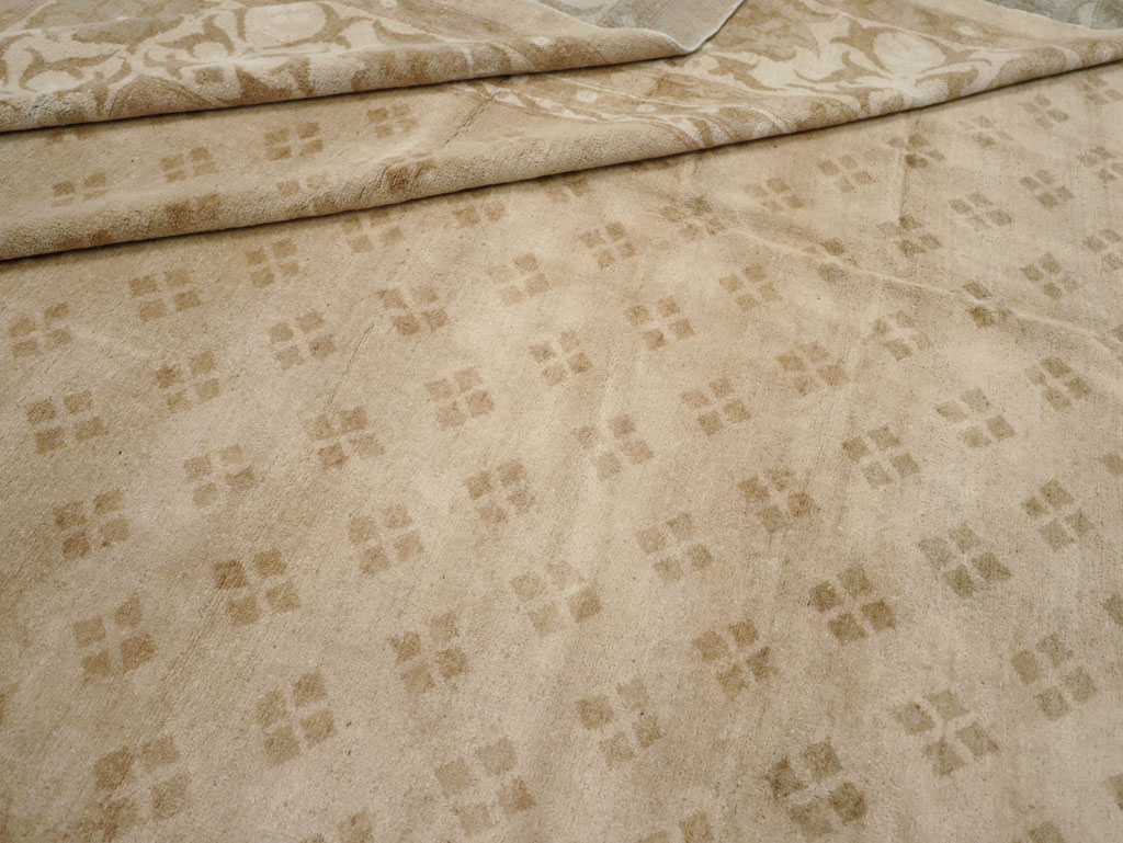 Antique Indian Agra Carpet, No.18259 - Staging