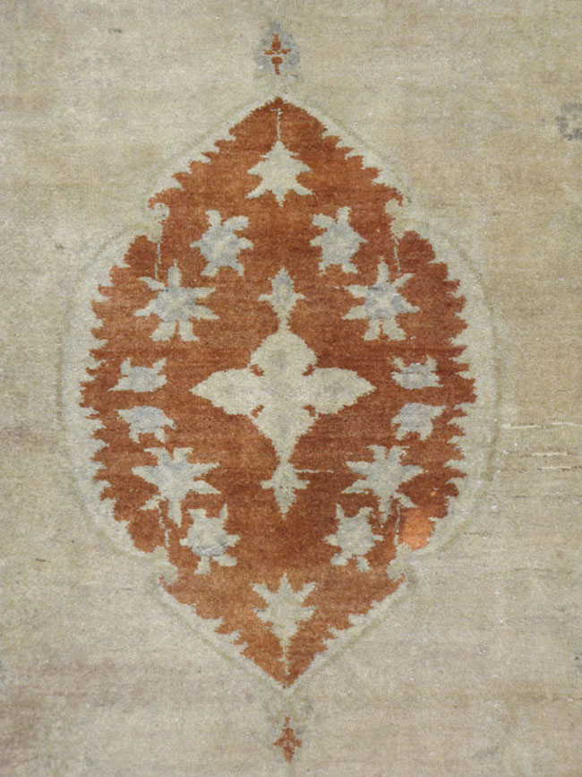 Vintage Turkish Oushak Rug, No.18266 - Staging