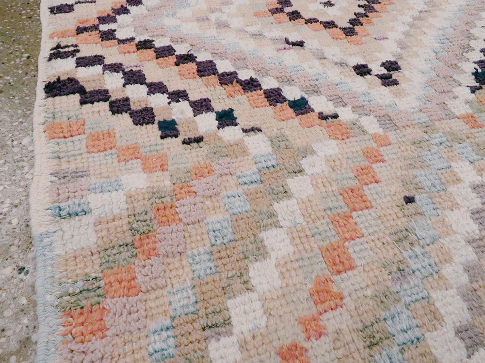 Vintage Anatolian Rug, No.18269 - Staging