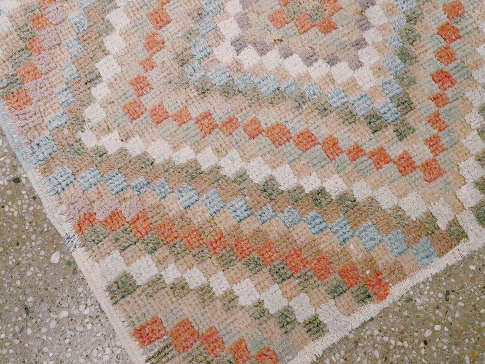 Vintage Anatolian Rug, No.18269 - Staging