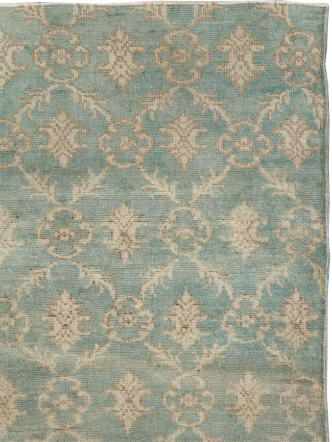 Vintage Turkish Anatolian Throw Rug, No.18272 - Staging