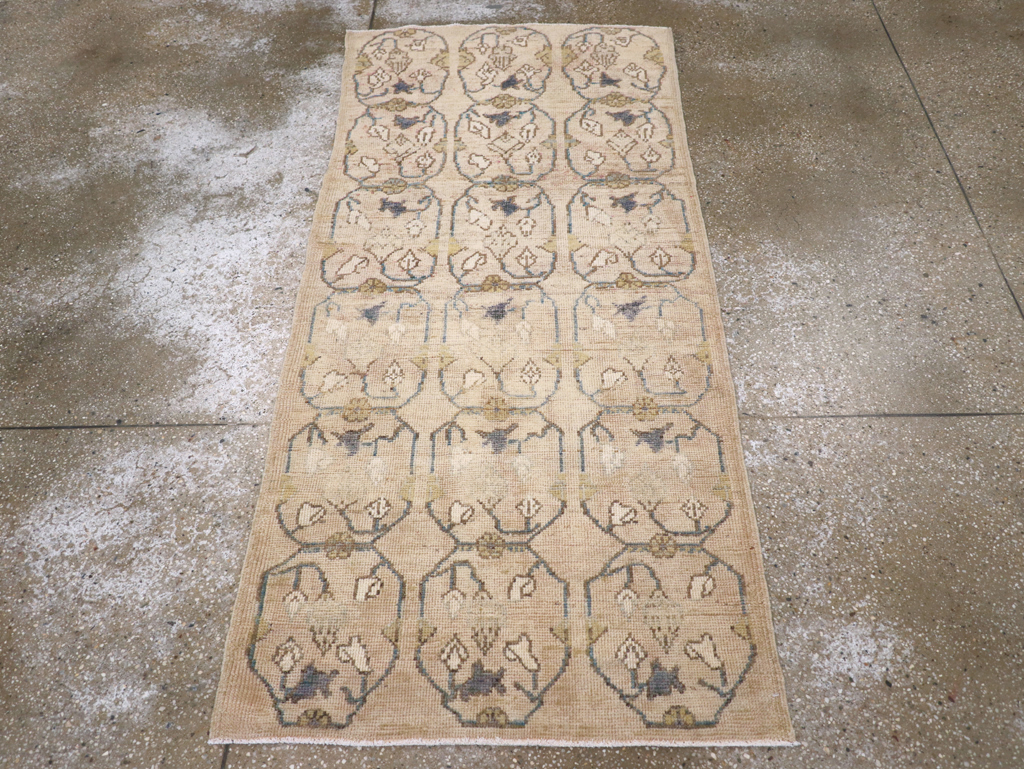 Vintage Turkish Anatolian Rug, No.18277 - Staging