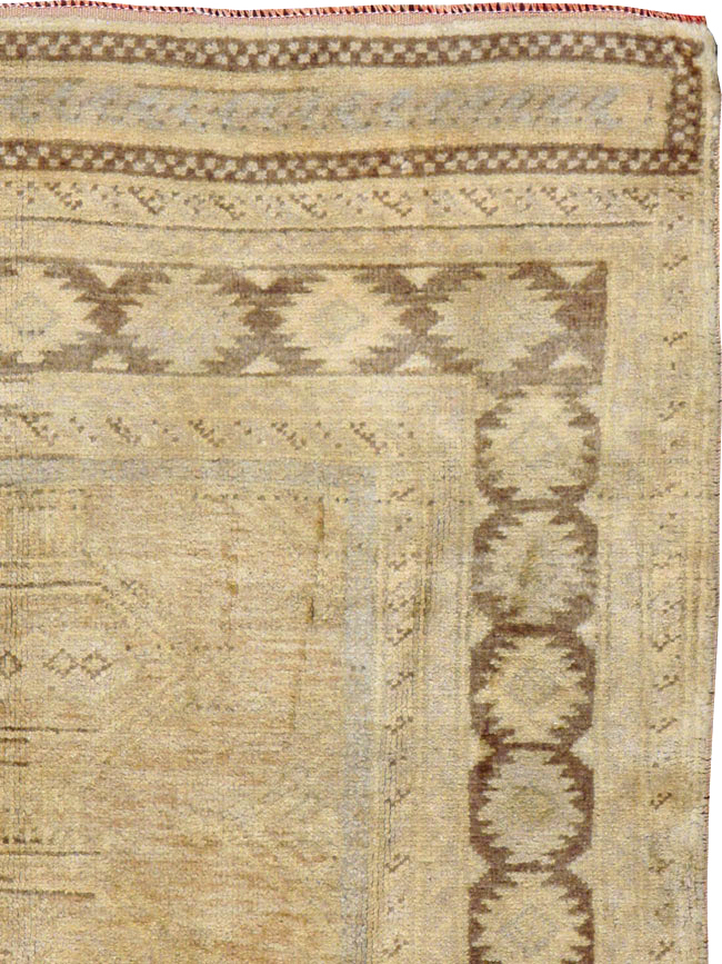 Vintage Oushak Rug, No.18285 - Staging