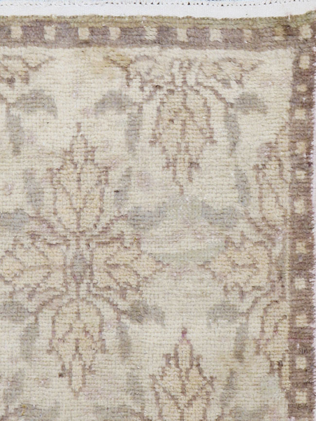 Vintage Turkish Anatolian Rug, No.18295 - Staging