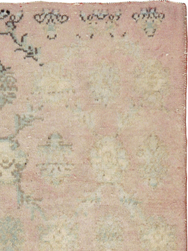 Vintage Turkish Anatolian Rug, No.18298 - Staging