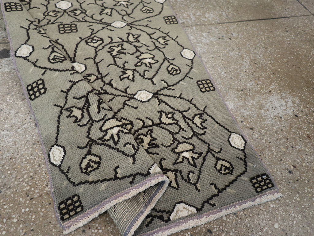 Vintage Turkish Anatolian Rug, No.18300 - Staging