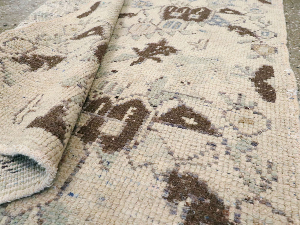 Vintage Turkish Anatolian Rug, No.18306 - Staging