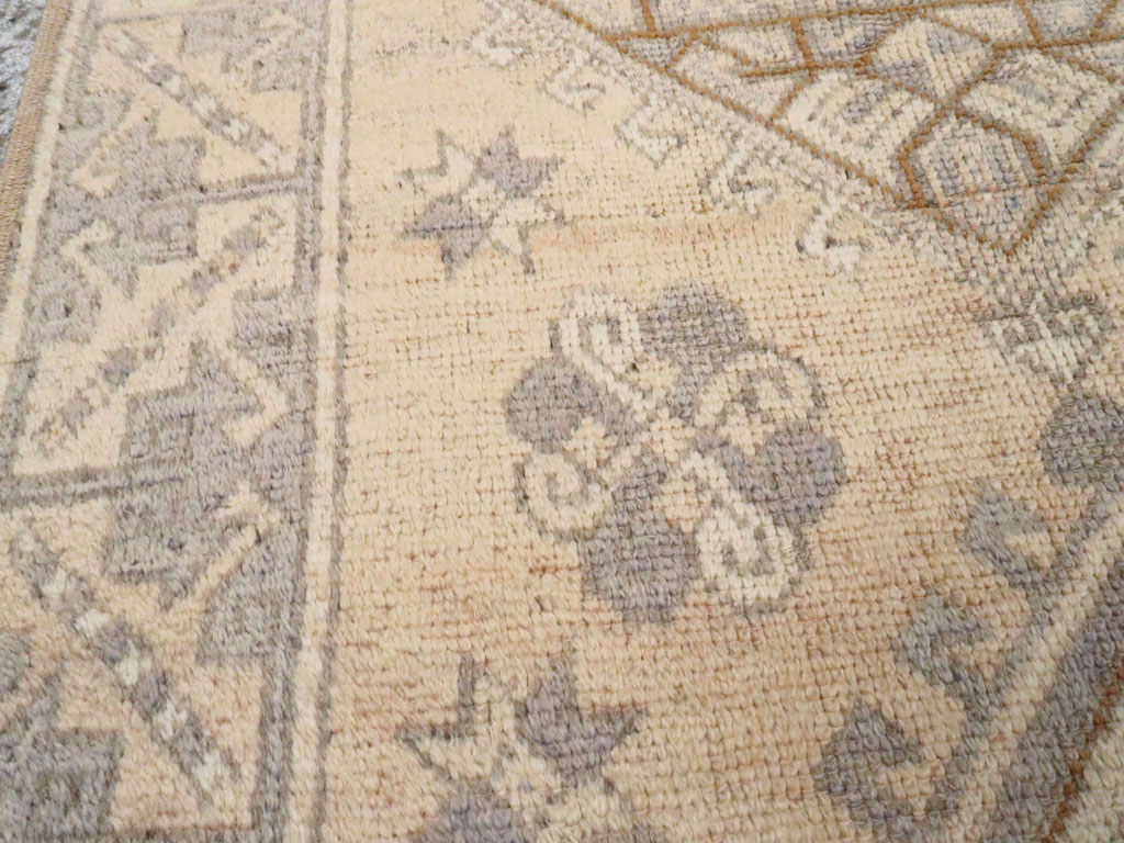 Vintage Turkish Anatolian Rug, No.18315 - Staging