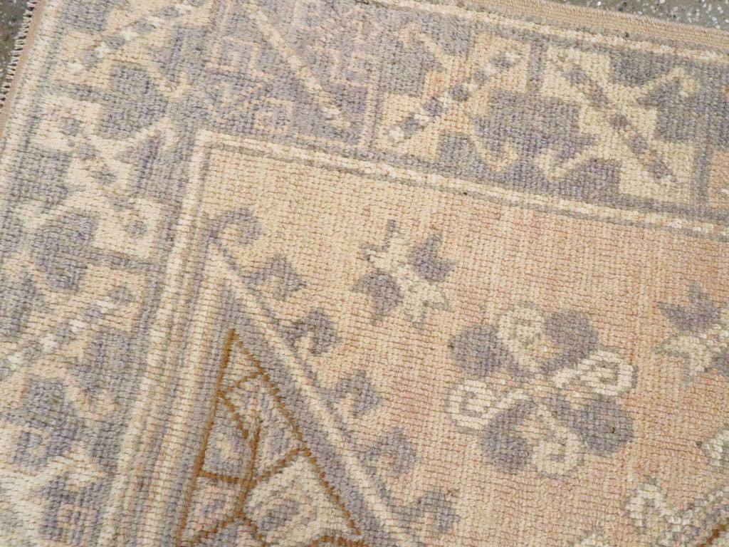 Vintage Turkish Anatolian Rug, No.18315 - Staging