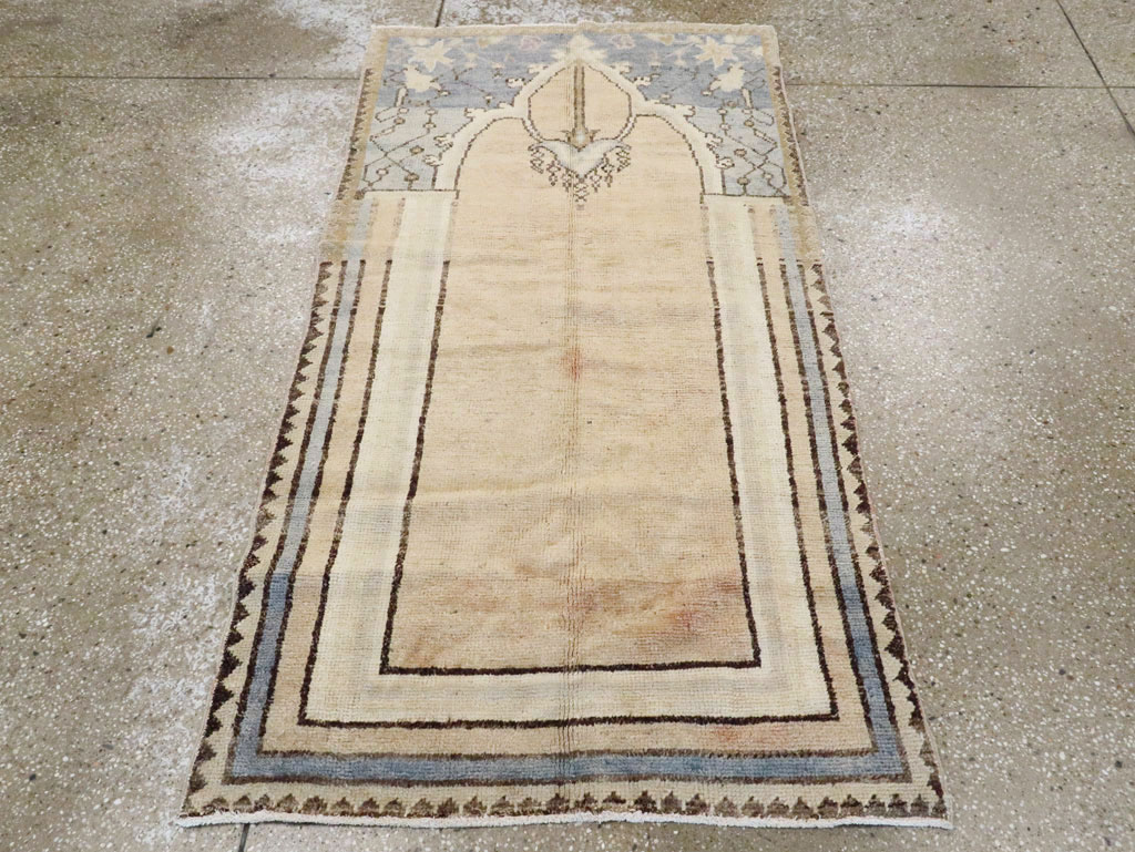 Vintage Turkish Anatolian Rug, No.18324 - Staging