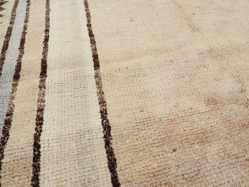 Vintage Turkish Anatolian Rug, No.18324 - Staging