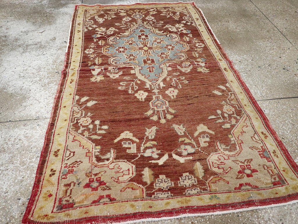 Vintage Turkish Oushak Rug, No.18329 - Staging