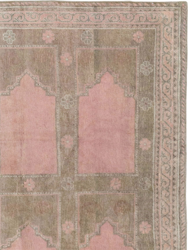 Vintage East Turkestan Khotan Accent Carpet, No.18360 - Staging