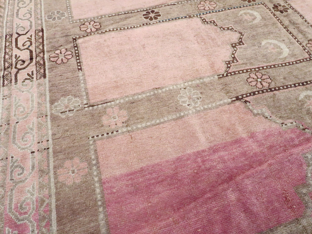 Antique East Turkestan Khotan Saph Carpet, No.18360 - Staging