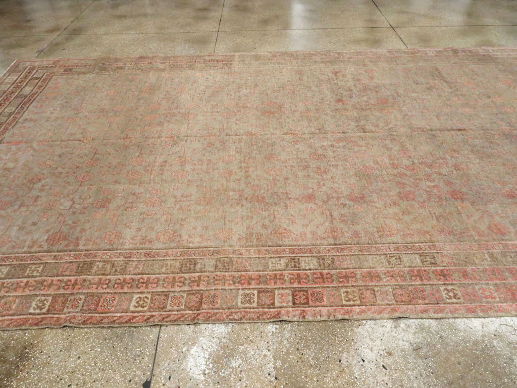 Vintage East Turkestan Khotan Gallery Carpet, No.18374 - Staging