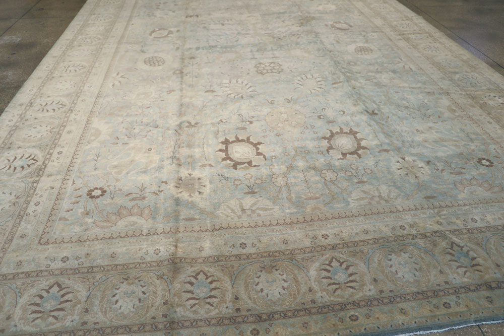 Antique Persian Tabriz Carpet, No.18382 - Staging