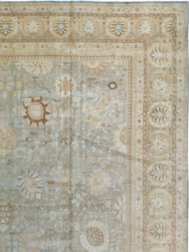 Antique Persian Tabriz Carpet, No.18382 - Staging