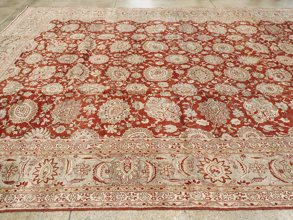 Antique Persian Mahal Carpet, No.18385 - Staging