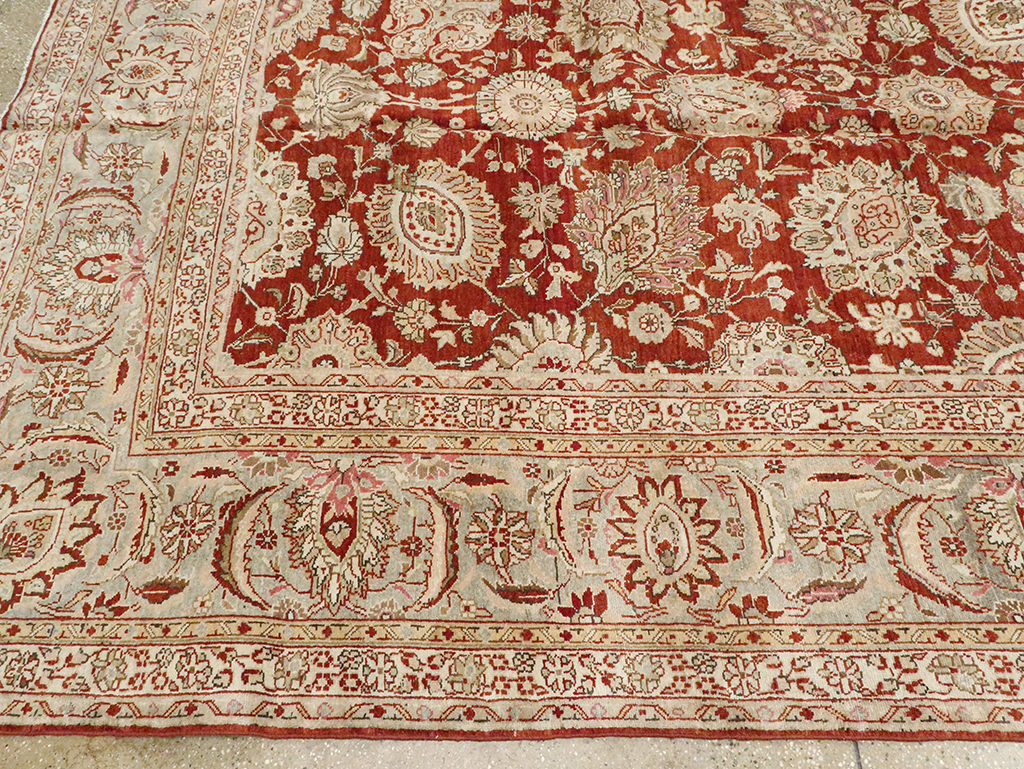 Antique Persian Mahal Carpet, No.18385 - Staging