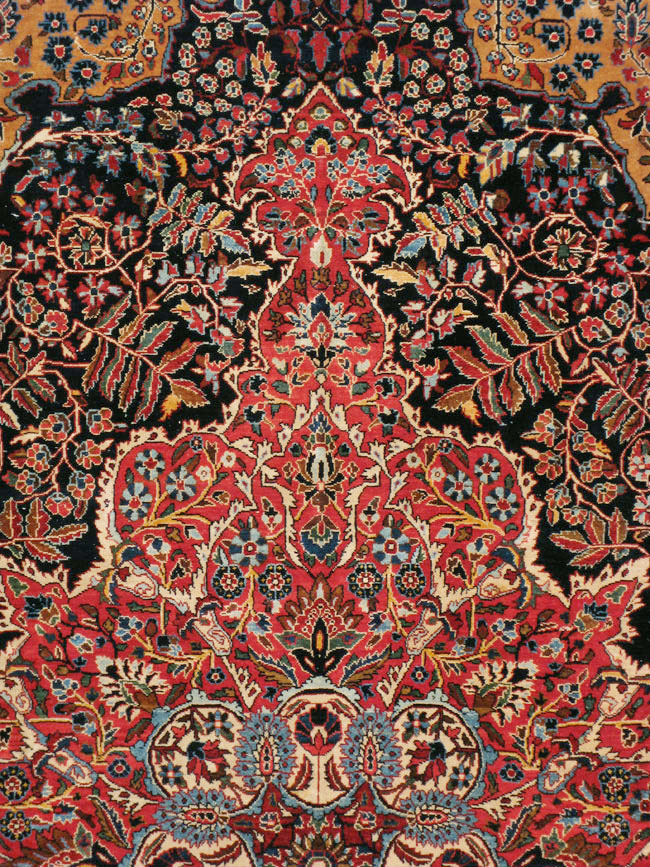 Antique Persian Sarouk Carpet, No.18387 - Staging