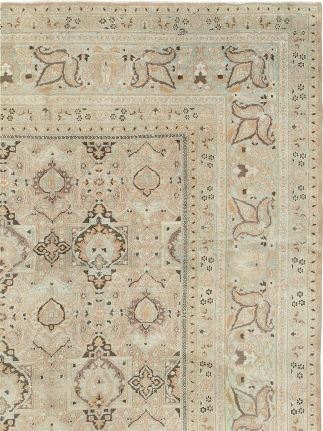 Antique Persian Dorokhsh Carpet, No.18392 - Staging