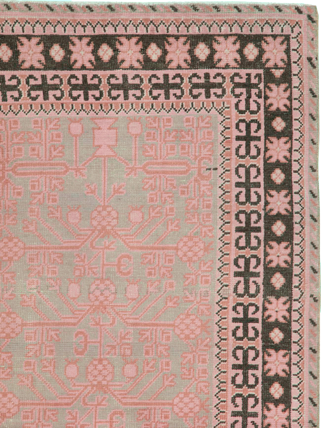 Vintage East Turkestan Khotan Carpet, No.18409 - Staging