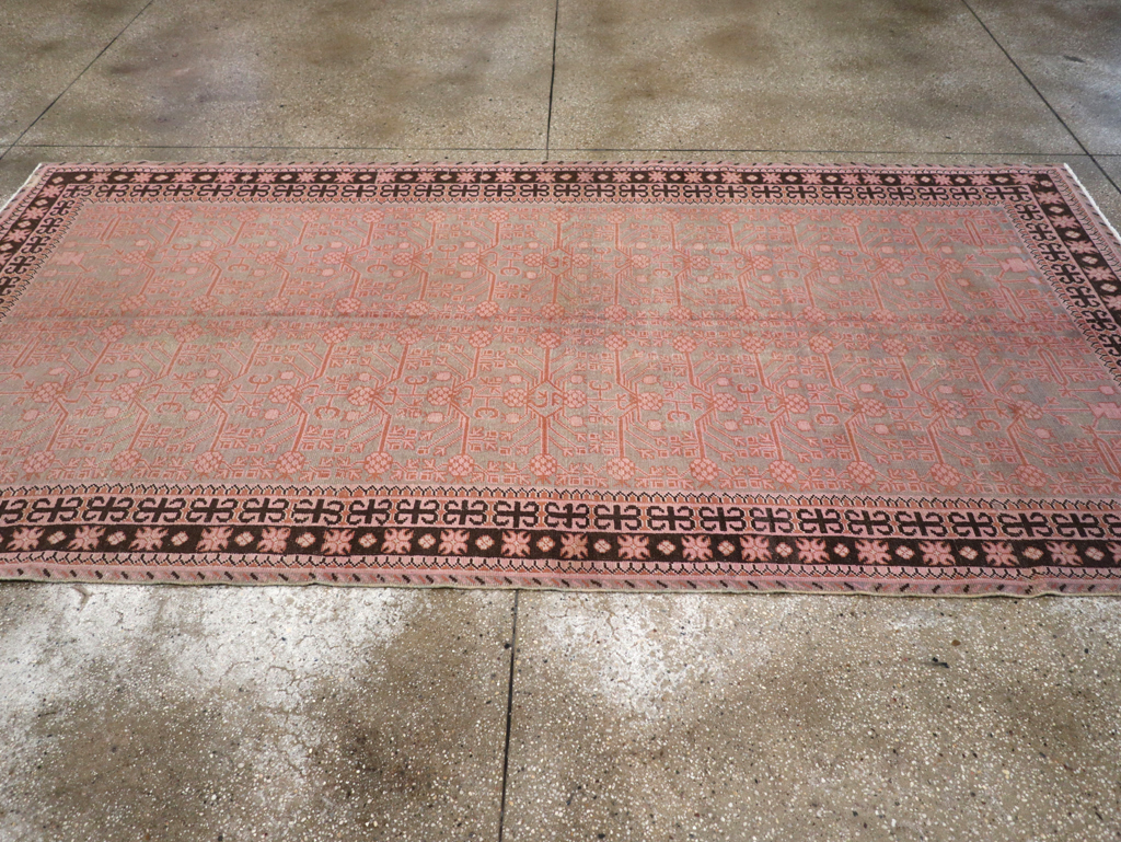 Vintage East Turkestan Khotan Carpet, No.18409 - Staging