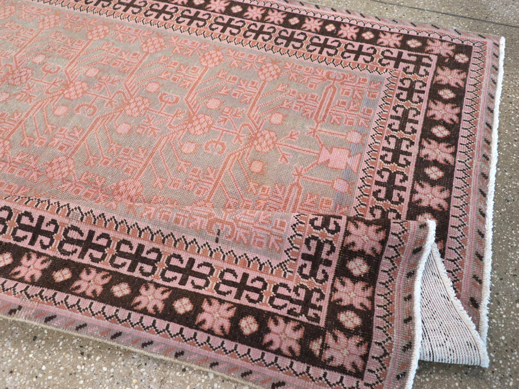 Vintage East Turkestan Khotan Carpet, No.18409 - Staging