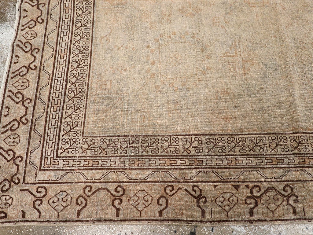 Vintage East Turkestan Khotan Carpet, No.18411 - Staging