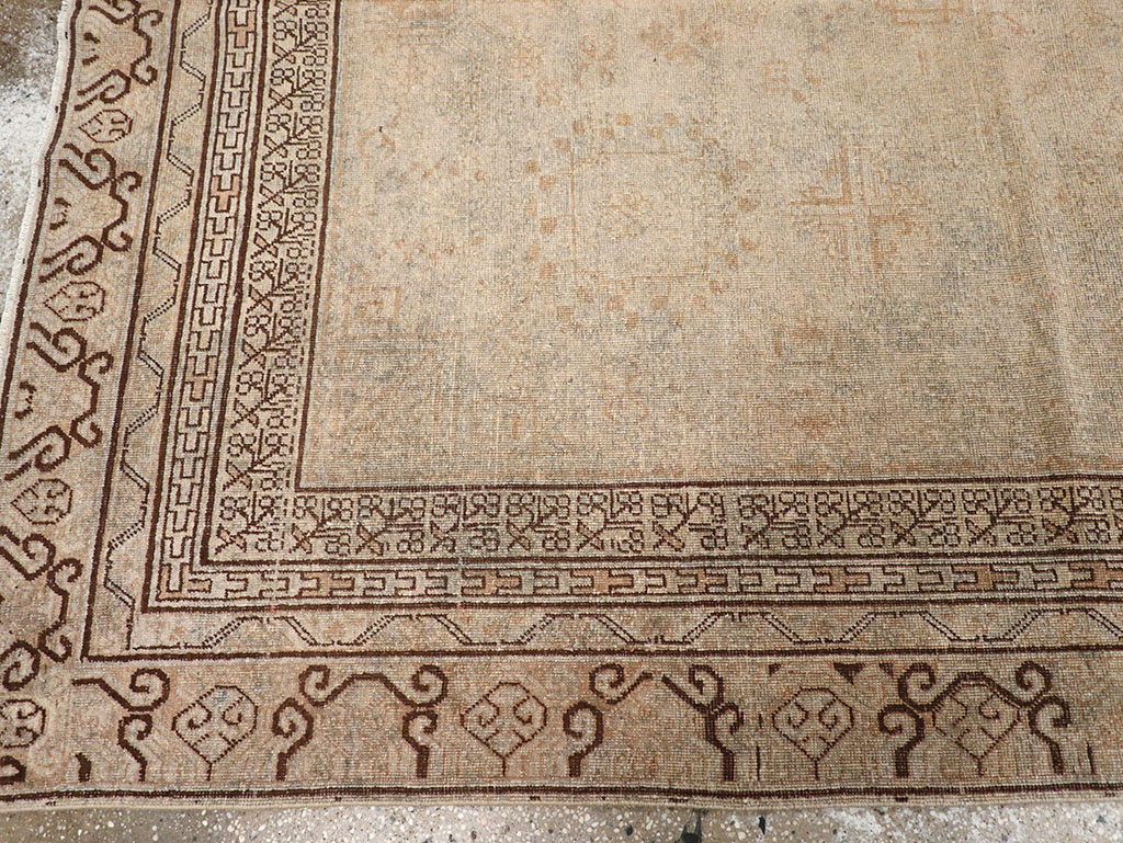 Vintage East Turkestan Khotan Carpet, No.18411 - Staging