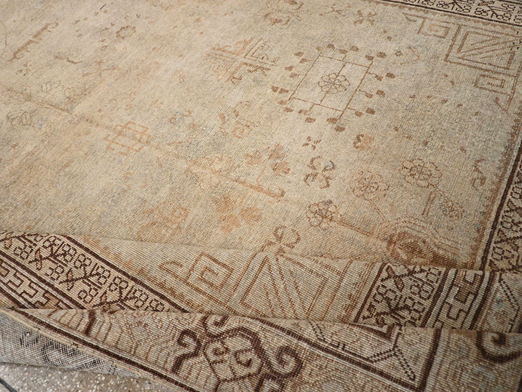 Vintage East Turkestan Khotan Carpet, No.18411 - Staging